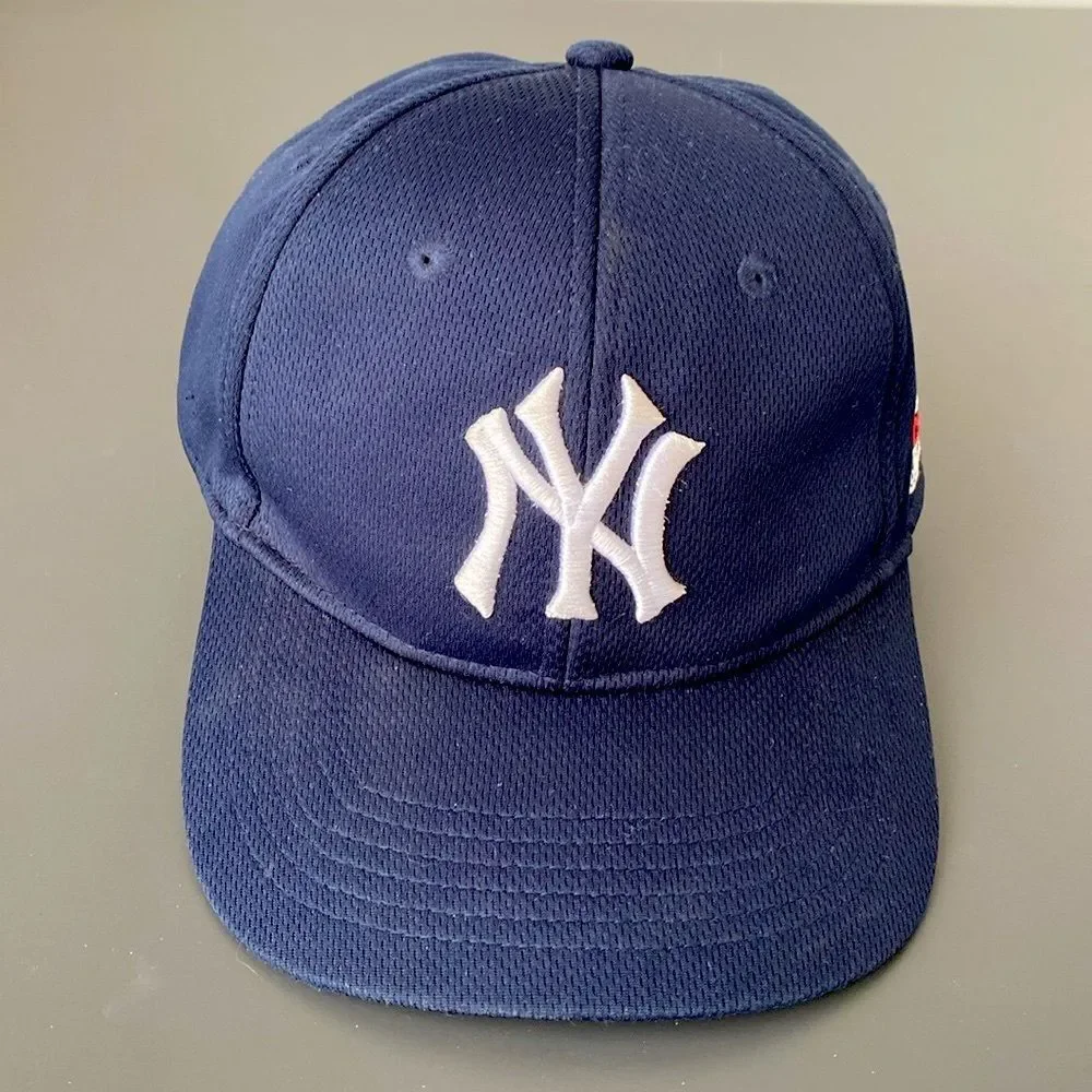 OC Sports Youth MLB Cap NY Yankees Logo Embroidered OS Adjustable Casual Street